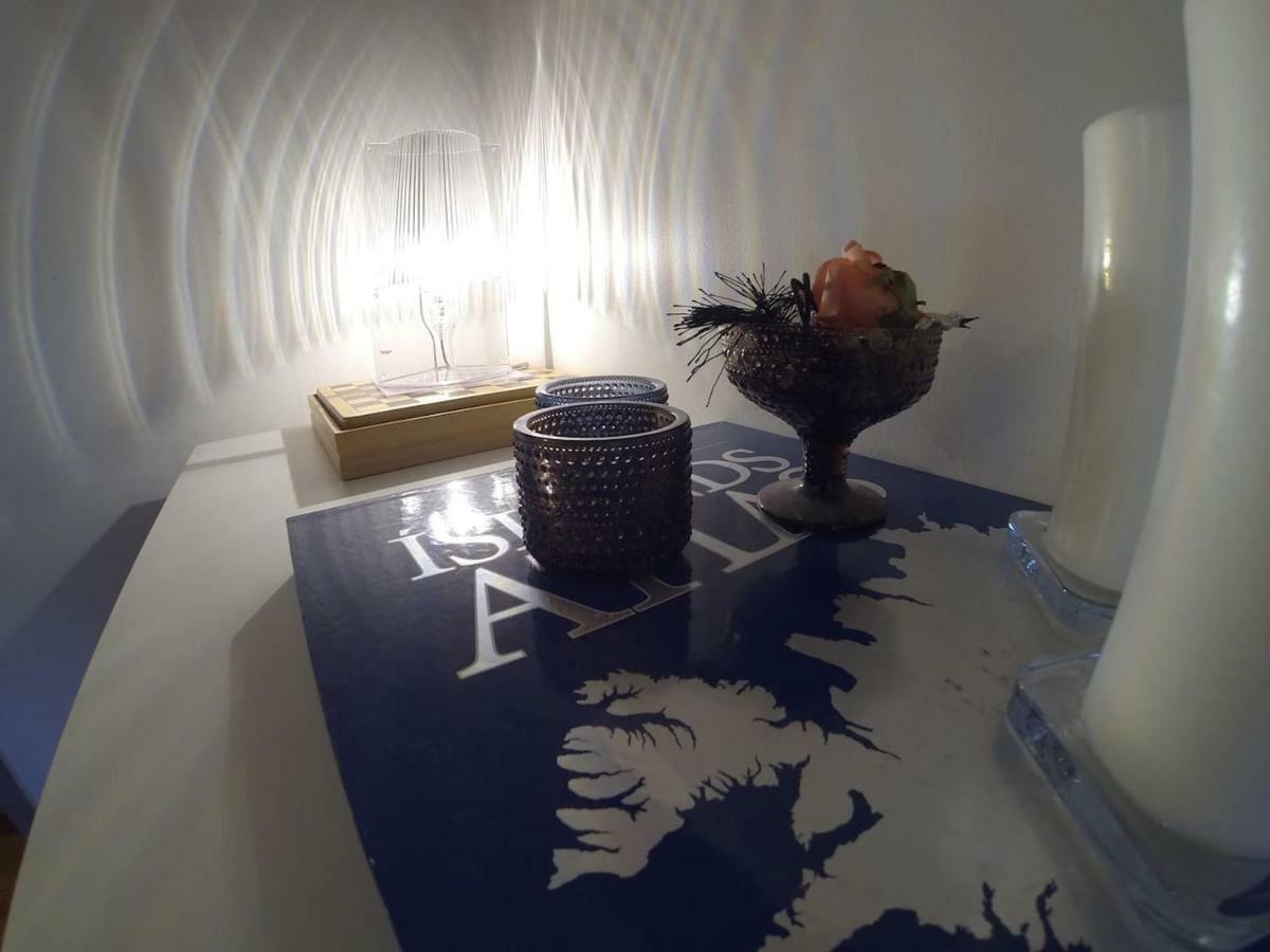 Skjolbraut - Cozy Apartment - Central Location - Free Parking - Close To A Public Swimming Pool And Sky Lagoon Reykjavik Extérieur photo